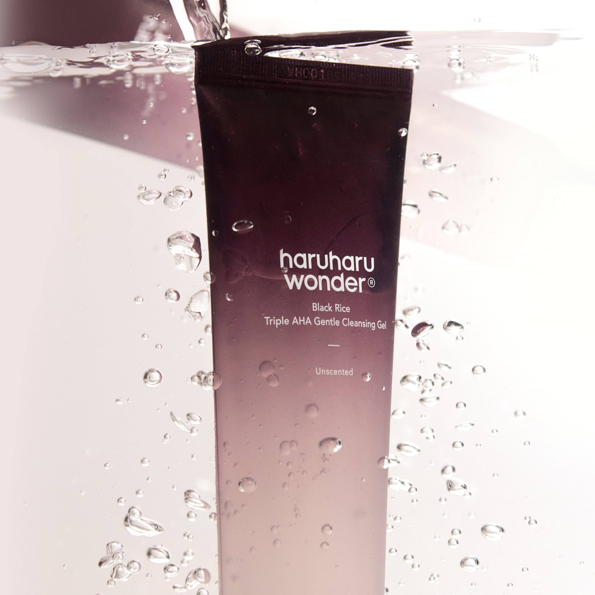 Haruharu Wonder - Black Rice Triple AHA Gentle Cleansing Gel - 100ml | Gel Limpiador Suave Y Exfoliante Con Arroz Negro Y Triple AHA