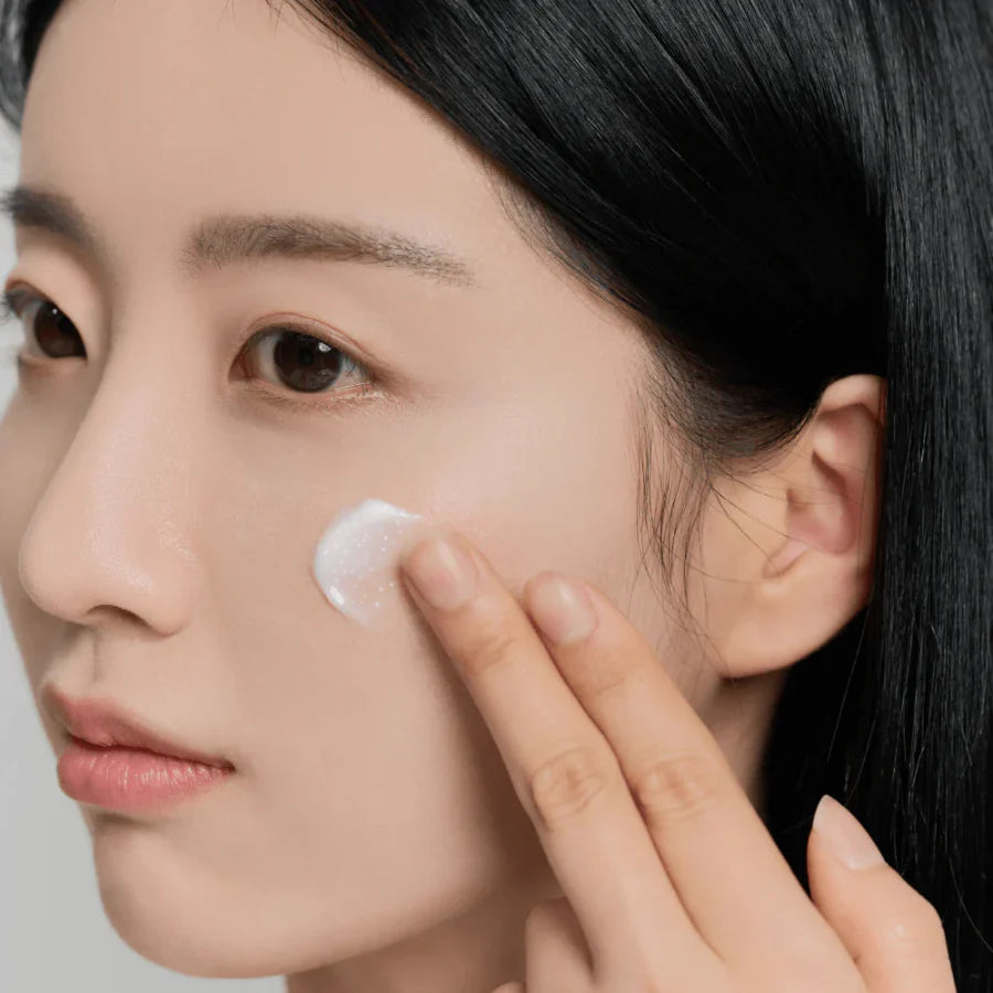 SKIN1004 - Madagascar Centella Tone Brightening Capsule Cream - 75ml | Crema Iluminadora con Cápsulas de Niacinamida y Centella